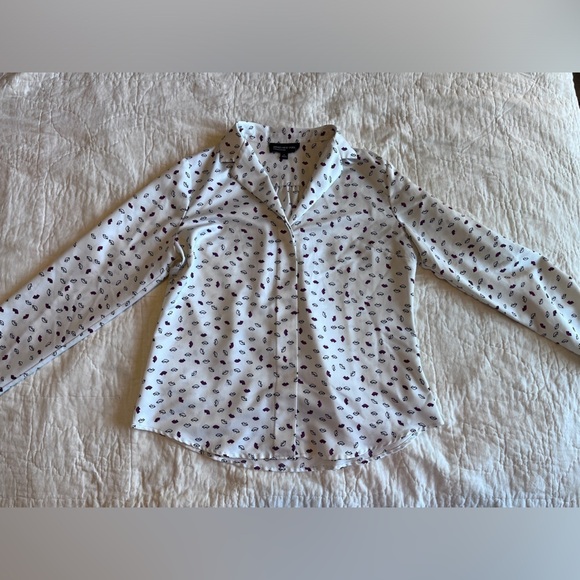 Jones New York Collection Lip Print Button Down Shirt size 8 - Picture 4 of 8